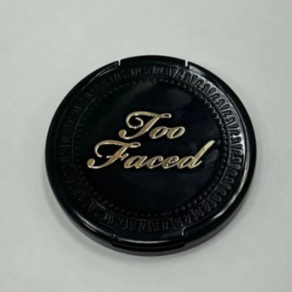 Too Faced Chocolate Soleil ~ Medium to Deep Matte Bronzer - Picture 1 of 3
